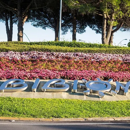 Flat With Stunning Terrace In Bibione